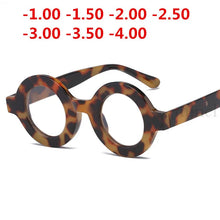 Load image into Gallery viewer, 2019 Myopia Sunglasses Photochromic Finished Leopard Women Myopia Eyeglasses Frame with Color Lens Sun Glasses Myopia Eyewea NX