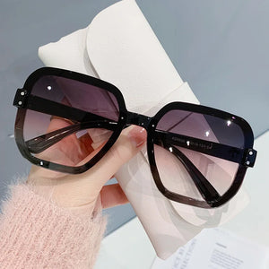 2022 Sunglasses for Women Men Classic Black Full Frame Sun Glasses Brand Design Oversized Gradient Driving Shades Googles UV400