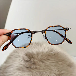 Women Sun Glasses Rectangle Metal Small Frame Sunglasses Retro Classic Streetwear Eyeglasses Lady Cat Eyeglasses