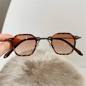 Women Sun Glasses Rectangle Metal Small Frame Sunglasses Retro Classic Streetwear Eyeglasses Lady Cat Eyeglasses