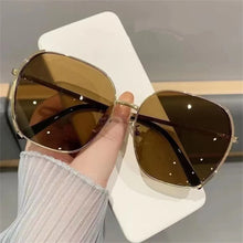 Load image into Gallery viewer, Ultralight Blue Blocking Glasses Retro Frame Plain Glasses Women Blocking Eyewear Popular Reading Anti-blue Light Eyeglasses