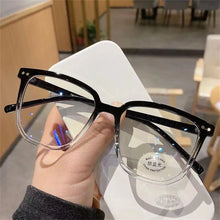 Carica l&#39;immagine nel visualizzatore di Gallery, Anti Blue Light Transparent Computer Glasses Frame Women Men Round Eyewear Glasses Optical Spectacle Eyeglass Glasses