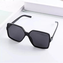 Load image into Gallery viewer, Women Sunglasses Retro Oversized Full Frame Sun Glasses Female Anti-reflective Gradient Eyeglasses Men Big Driving Google UV400