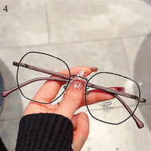 Carica l&#39;immagine nel visualizzatore di Gallery, Wood Grain Metal Frame Glasses Retro Vision Care Big Frame Flat Mirror Eyewear Ultra-light Eyeglasses Women Men