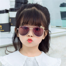 Carica l&#39;immagine nel visualizzatore di Gallery, Kids Sunglasses Metal Frame Bow Children Sun Glasses Gilrs Outdoor Goggles Party Eyewear Cute Style Eyeglasses