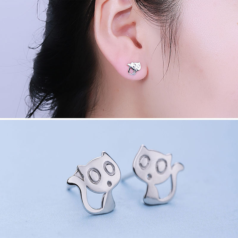 Manufacturers Selling S925 Pure Silver, Silver Beautiful Meow Star Earring Fashion Element Tremella Nail A Undertakes