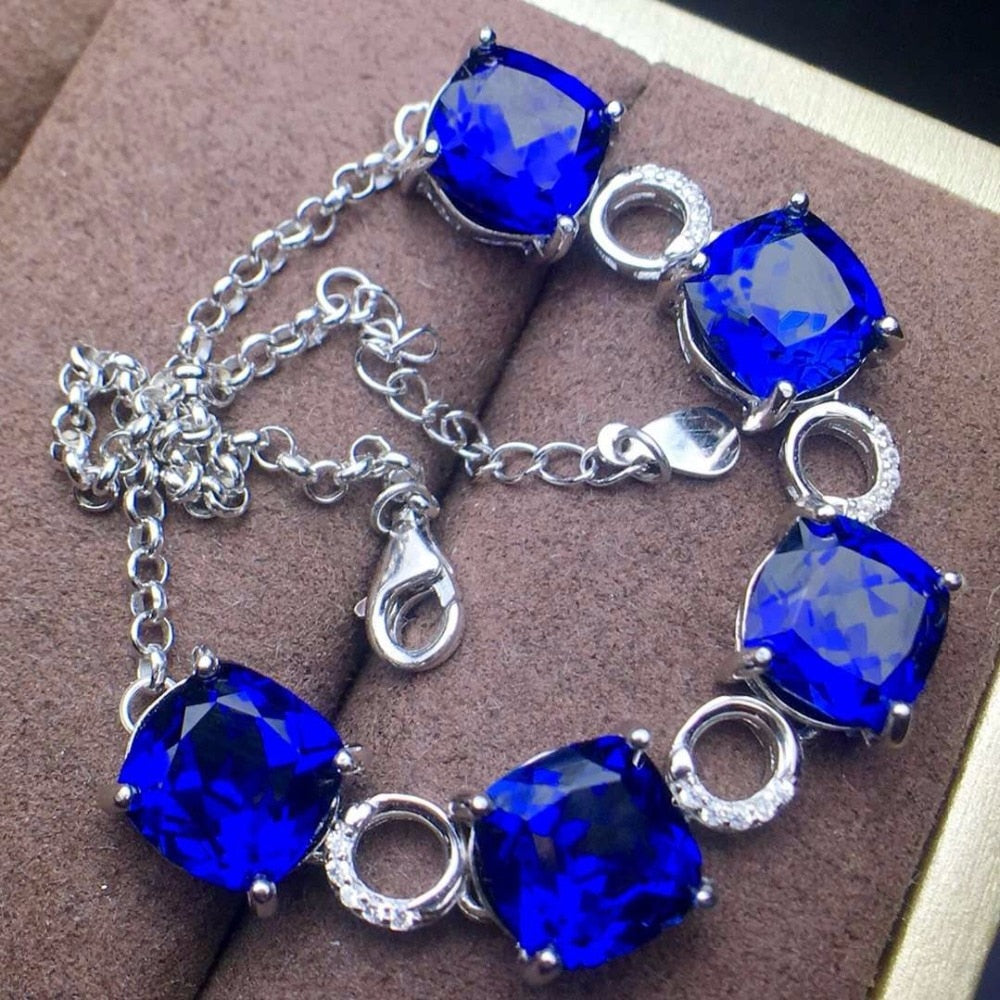 Premium Sapphire Bracelet shipped.Boutique ro blue, high purity, Sapphire belongs to high-grade gem, it is one of the five pr