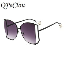 Load image into Gallery viewer, QPeClou 2023  Pearl Sunglasses Women Oversized Metal Hollow Sun Glasses Ladies Clear Glasses Frame Spectacles